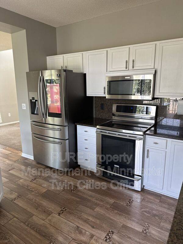 House for rent at 11662 Arnold Palmer Dr, Minneapolis, MN 55449