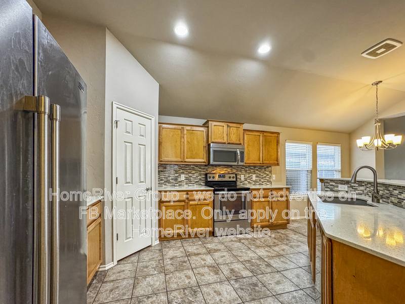 House for rent at 19221 Blanco Dr, Edmond, OK 73012