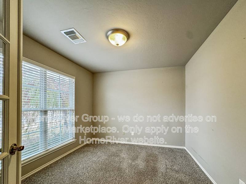 House for rent at 19221 Blanco Dr, Edmond, OK 73012