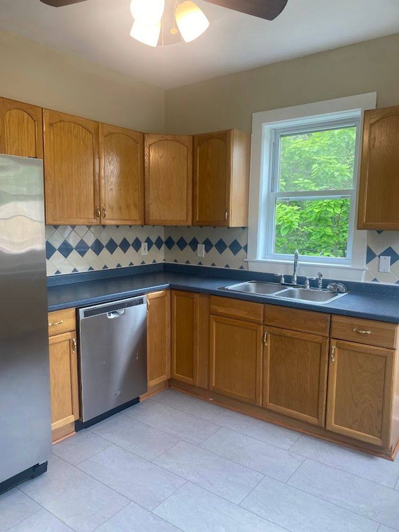 House for rent at 1514 Rutherford Ave, Pittsburgh, PA 15216
