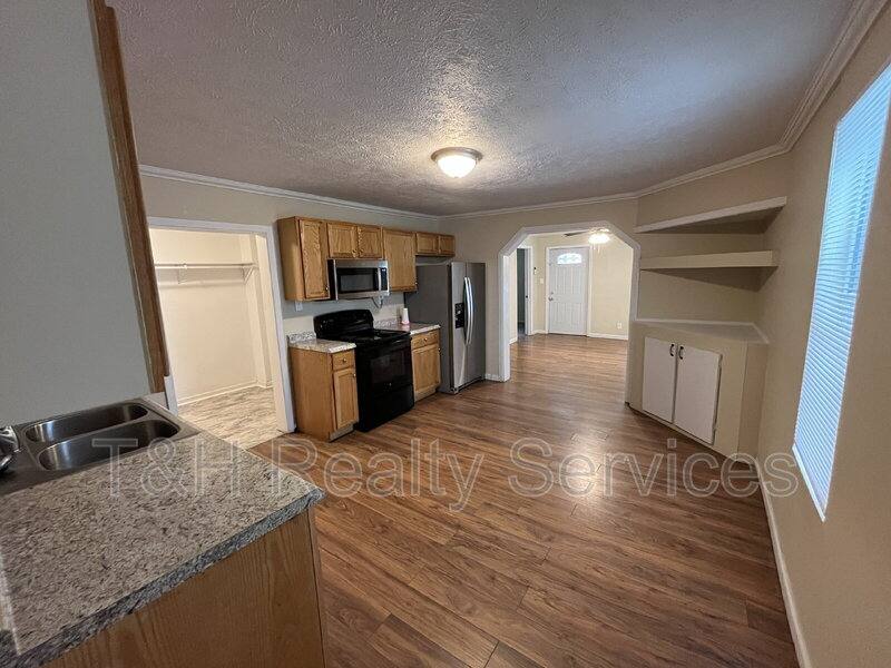 House for rent at 1551 W New York St, Indianapolis, IN 46222