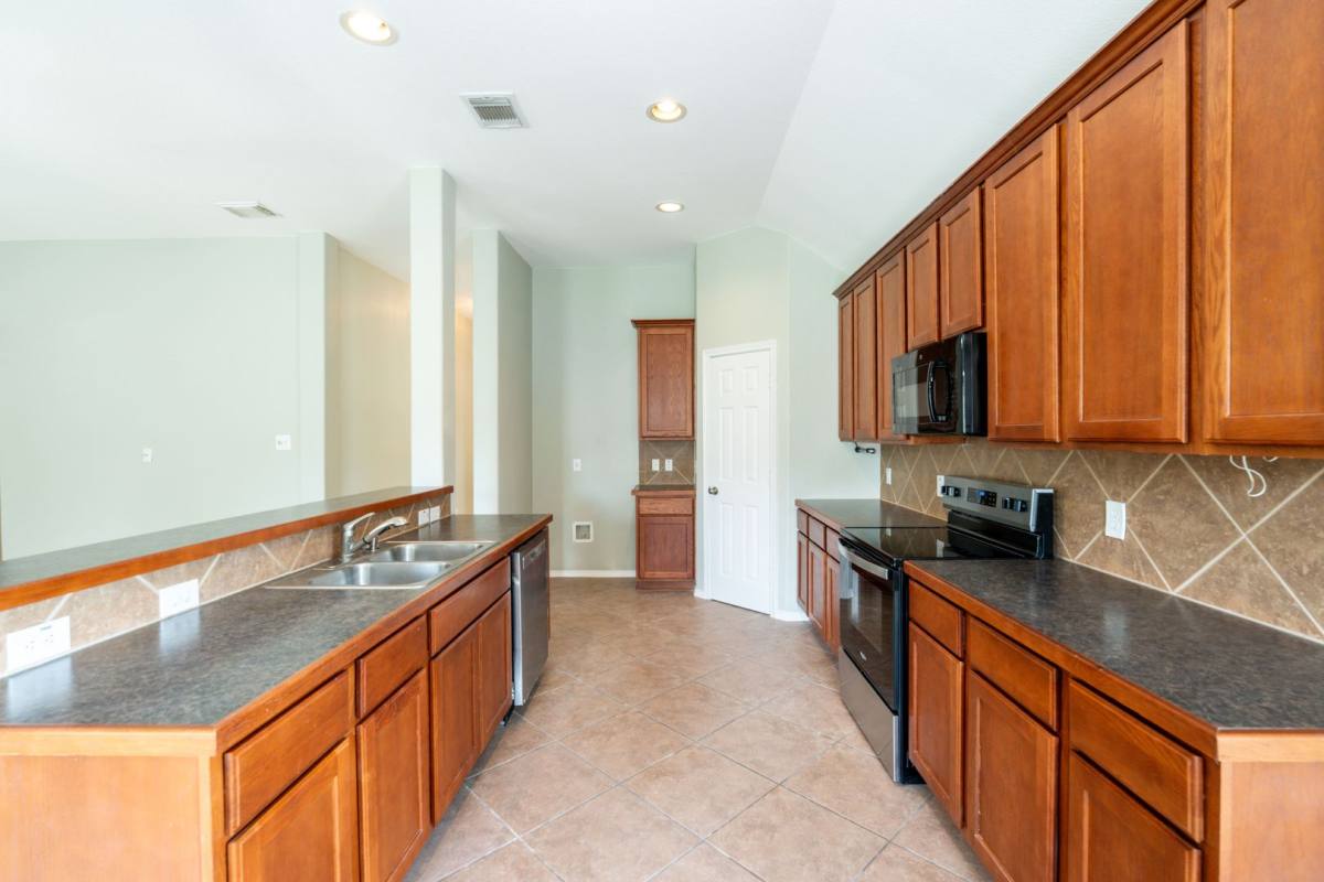 House for rent at 11516 Sunny Creek Lane, Manor, TX 78653