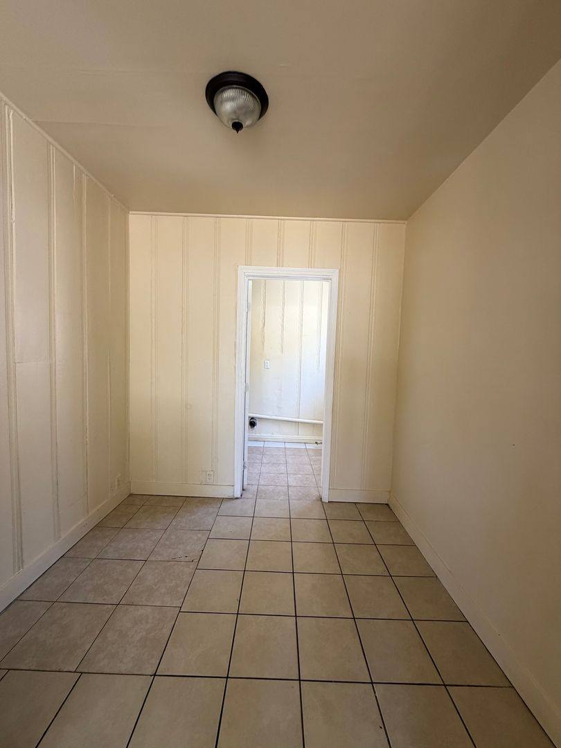 Apartment for rent at 400 W Fredricks, Barstow, CA 92311