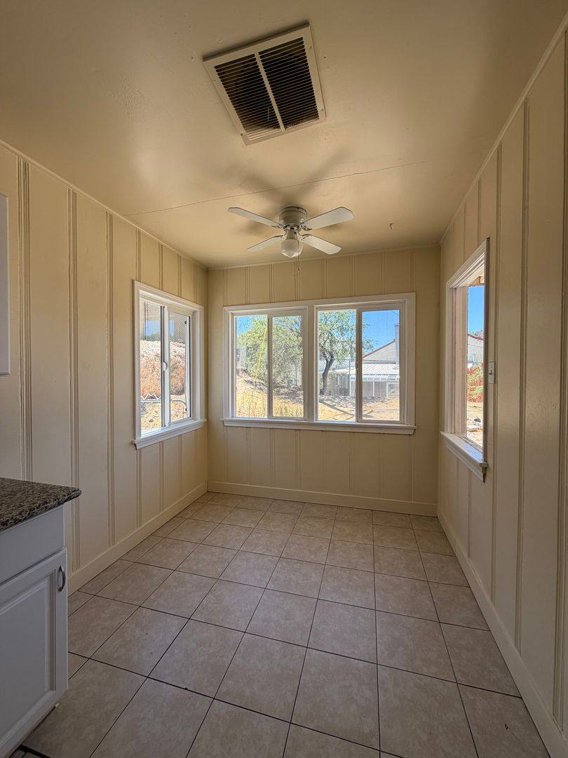 Apartment for rent at 400 W Fredricks, Barstow, CA 92311