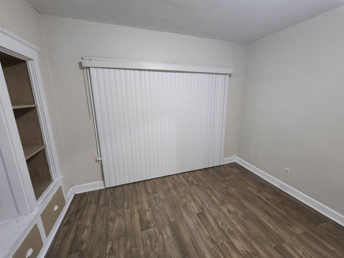 Apartment for rent at 10618 Crestwood Ave, Cleveland, OH 44104