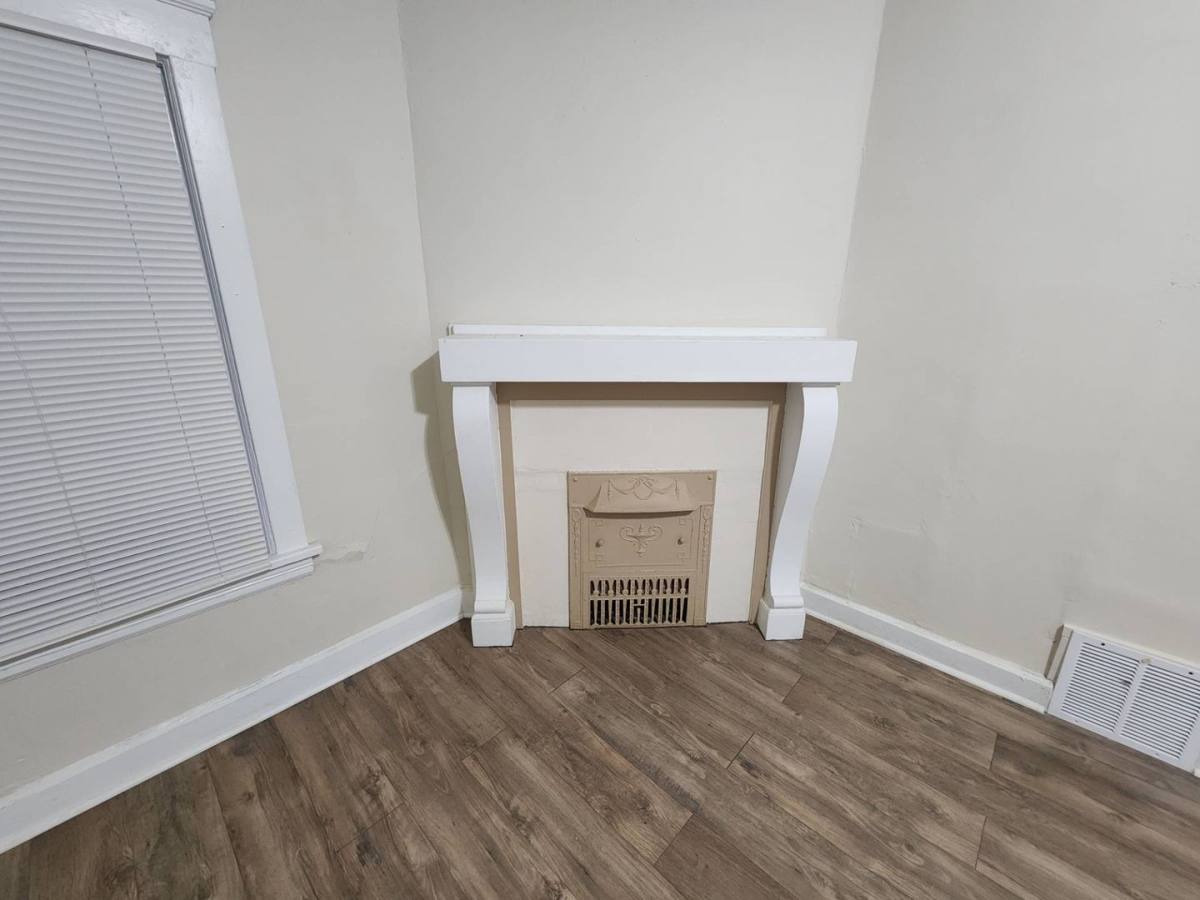 Apartment for rent at 10618 Crestwood Ave, Cleveland, OH 44104