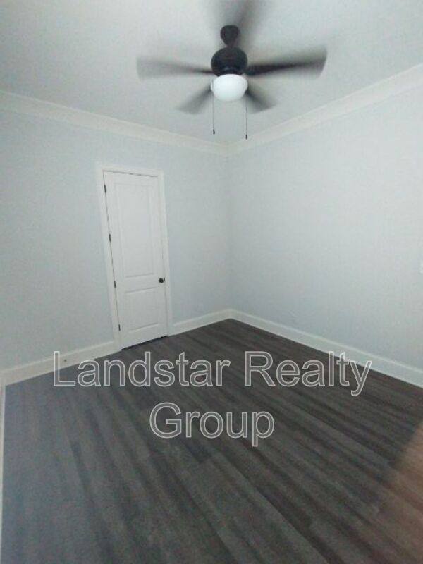 Apartment for rent at 10510 Meeting St #201, Prospect, KY 40059