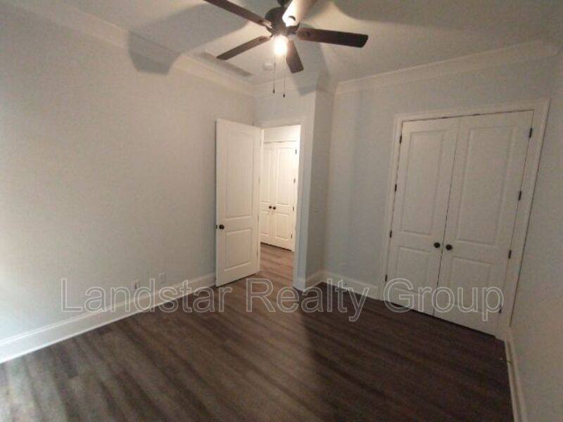 Apartment for rent at 10510 Meeting St #201, Prospect, KY 40059