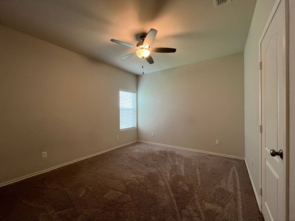 House for rent at 917 Martin St, Chandler, TX 75758
