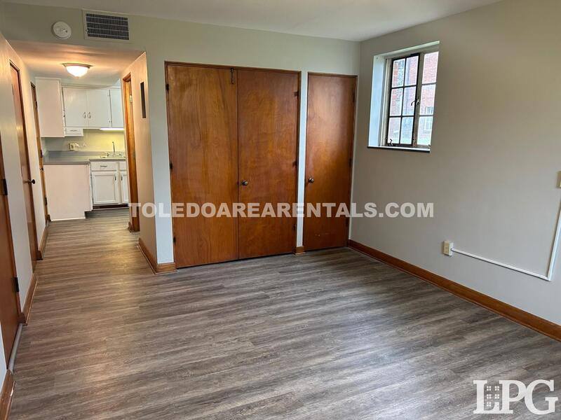 Apartment for rent at 2244 W Sylvania Ave #1, Toledo, OH 43613