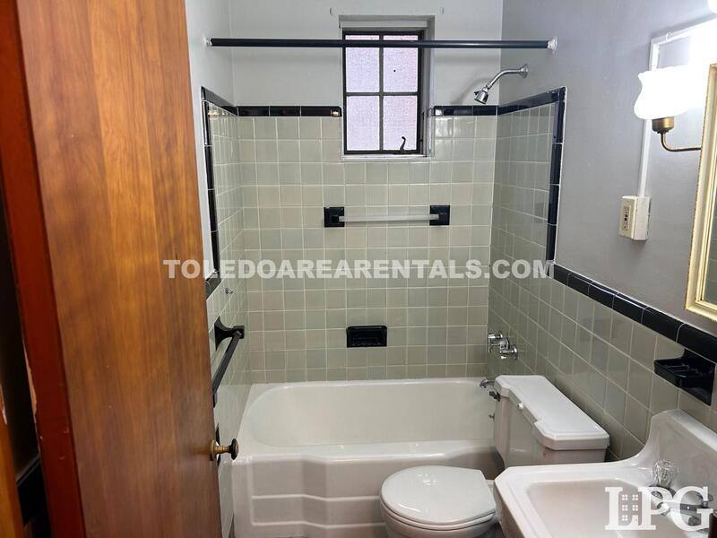 Apartment for rent at 2244 W Sylvania Ave #1, Toledo, OH 43613