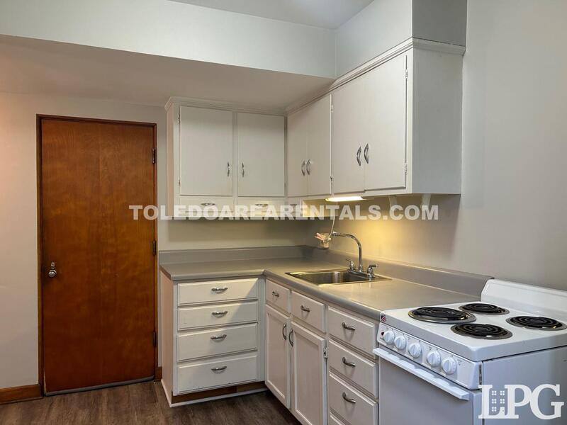 Apartment for rent at 2244 W Sylvania Ave #1, Toledo, OH 43613