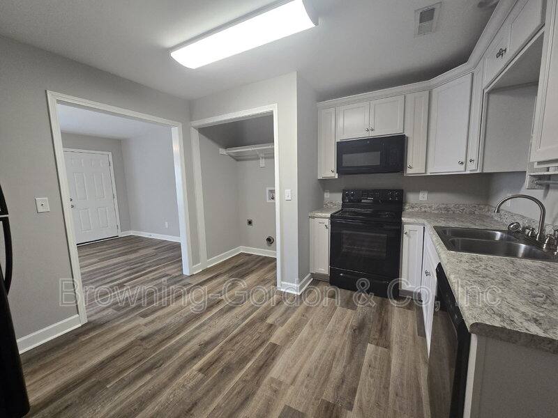 Apartment for rent at 736 Baugh Rd, Nashville, TN 37221