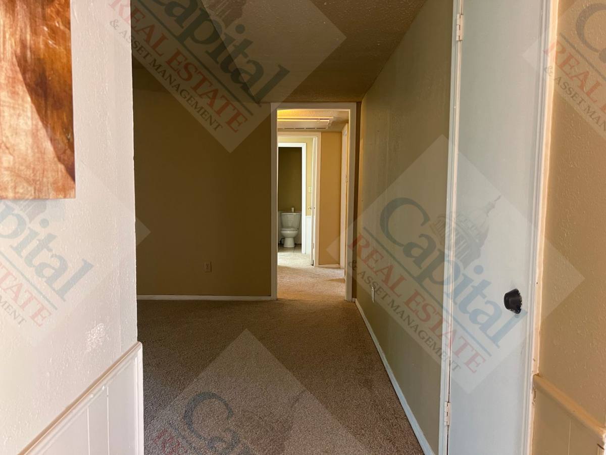 Apartment for rent at 1715 E Lindsey St, Norman, OK 73071