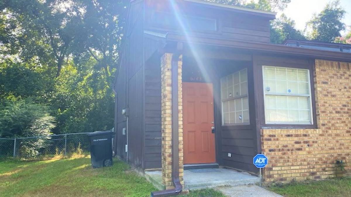 Townhouse for rent at 6145 Greenon Lane, Tallahassee, FL 32304