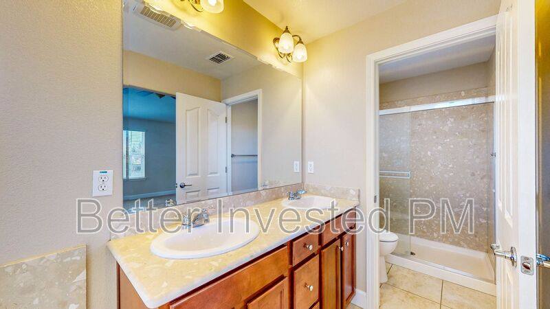 House for rent at 1969 Northfield Dr, Santa Rosa, CA 95403