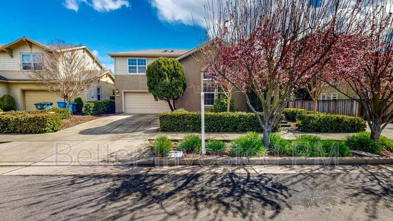 House for rent at 1969 Northfield Dr, Santa Rosa, CA 95403