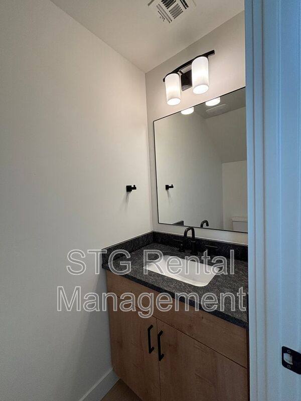 Townhouse for rent at 73 N 520 W #11, Hurricane, UT 84737
