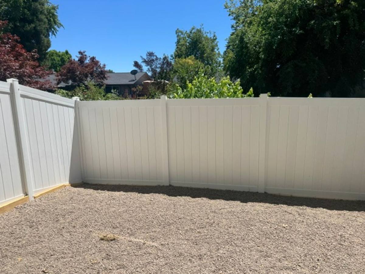 Townhouse for rent at 2030 Brookhurst St #35, Medford, OR 97501
