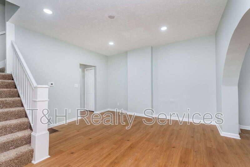 Apartment for rent at 326 Jefferson Ave, Indianapolis, IN 46201