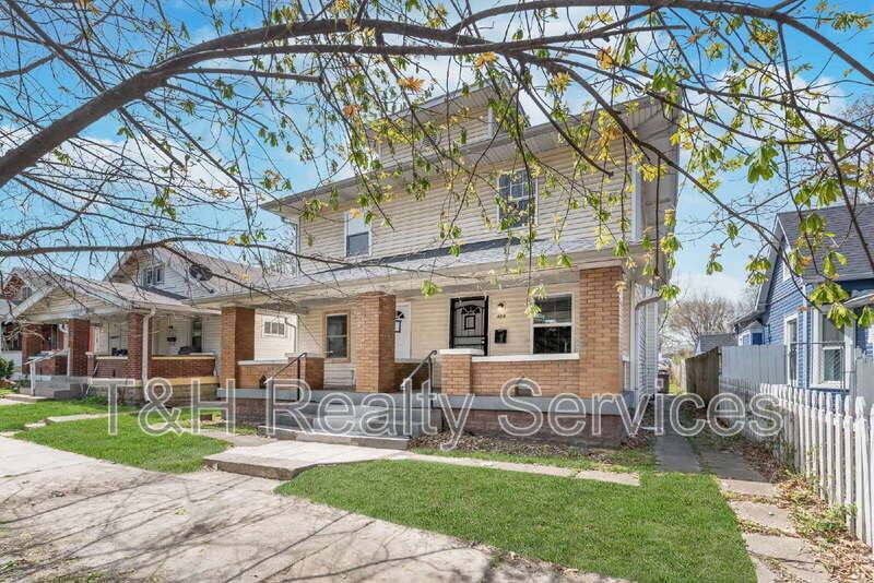 Apartment for rent at 326 Jefferson Ave, Indianapolis, IN 46201