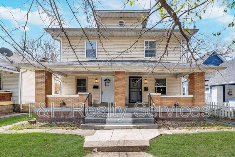Apartment for rent at 326 Jefferson Ave, Indianapolis, IN 46201