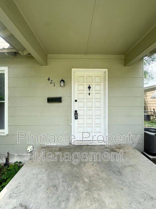 House for rent at 421 S Van Buren St, San Angelo, TX 76901