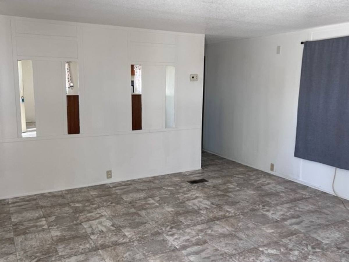 House for rent at 2102 Hermosa Dr, Bullhead City, AZ 86442