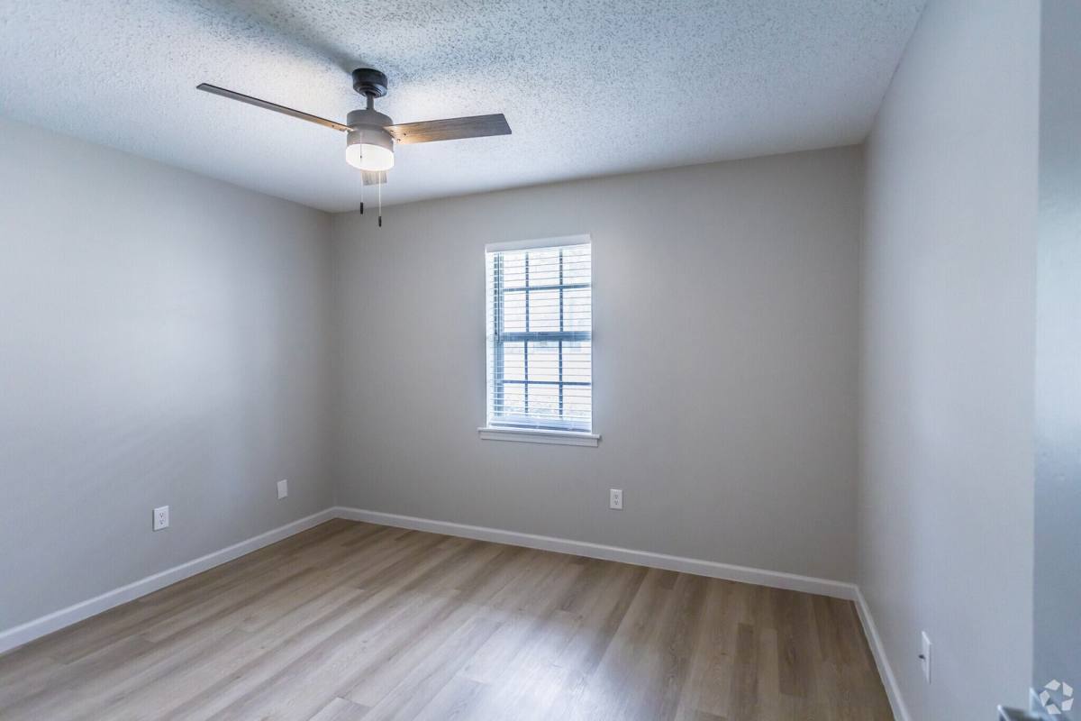 Apartment for rent at 4949-4955 Shifri Ave, Memphis, TN 38117