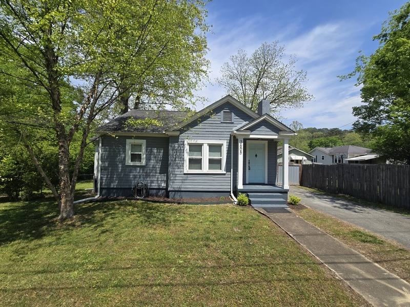 House for rent at 3605 Navajo Dr, Chattanooga, TN 37411