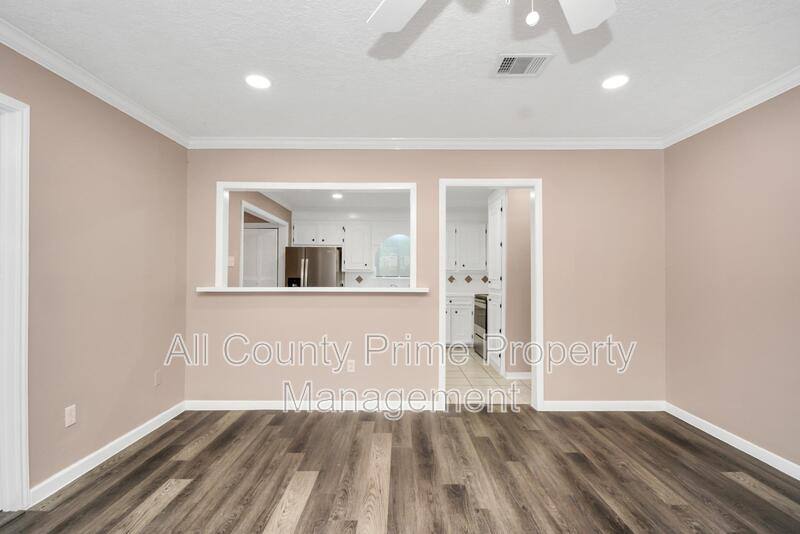 House for rent at 1906 Airline Dr, Katy, TX 77493