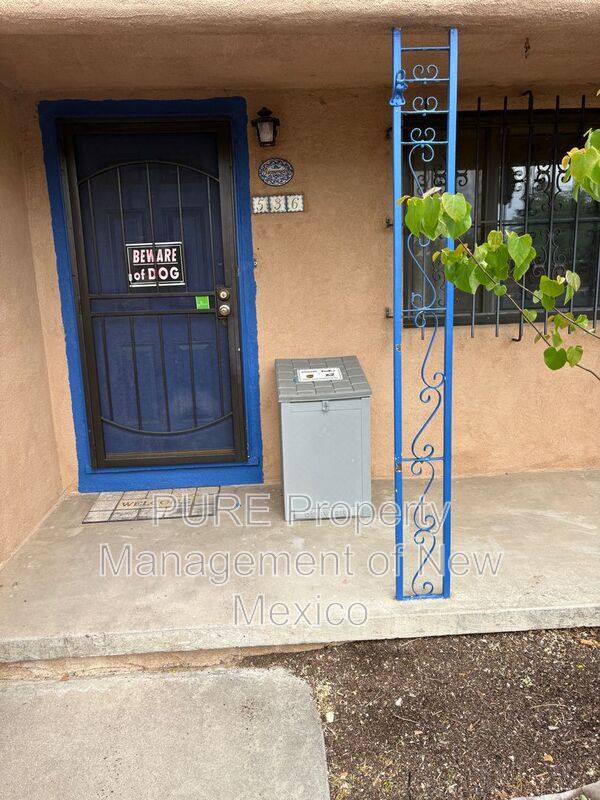 House for rent at 536 Arizona St SE, Albuquerque, NM 87108