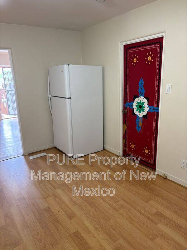 House for rent at 536 Arizona St SE, Albuquerque, NM 87108