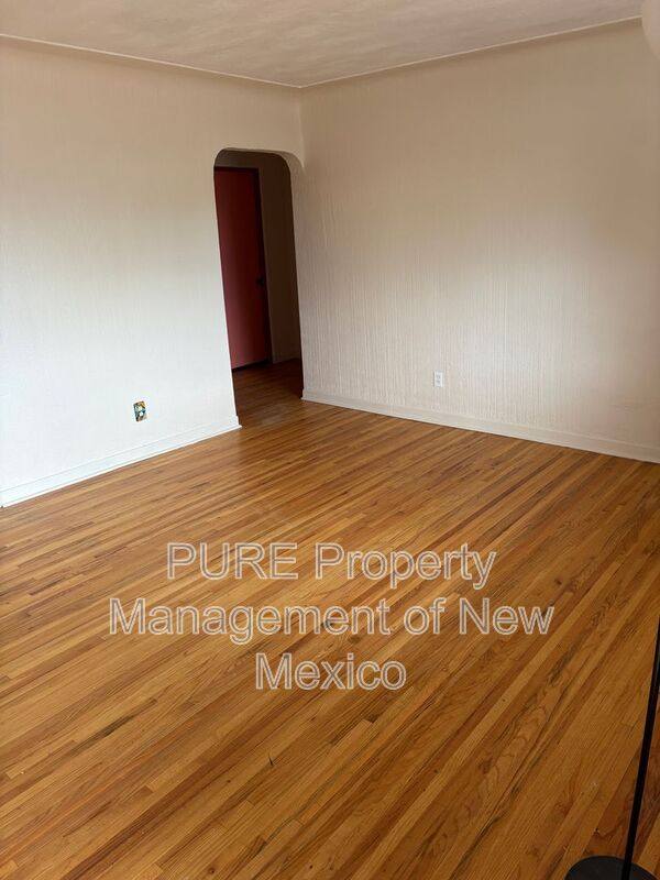 House for rent at 536 Arizona St SE, Albuquerque, NM 87108