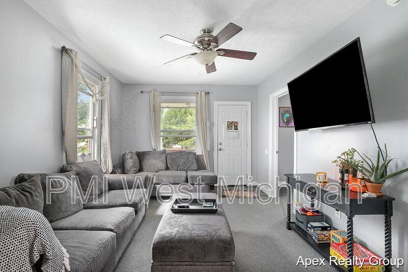 Apartment for rent at 1530 Quarry Ave NW #1, Grand Rapids, MI 49504