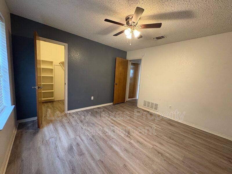 House for rent at 1203 Stonelake, Cleburne, TX 76033
