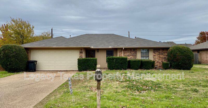 House for rent at 1203 Stonelake, Cleburne, TX 76033