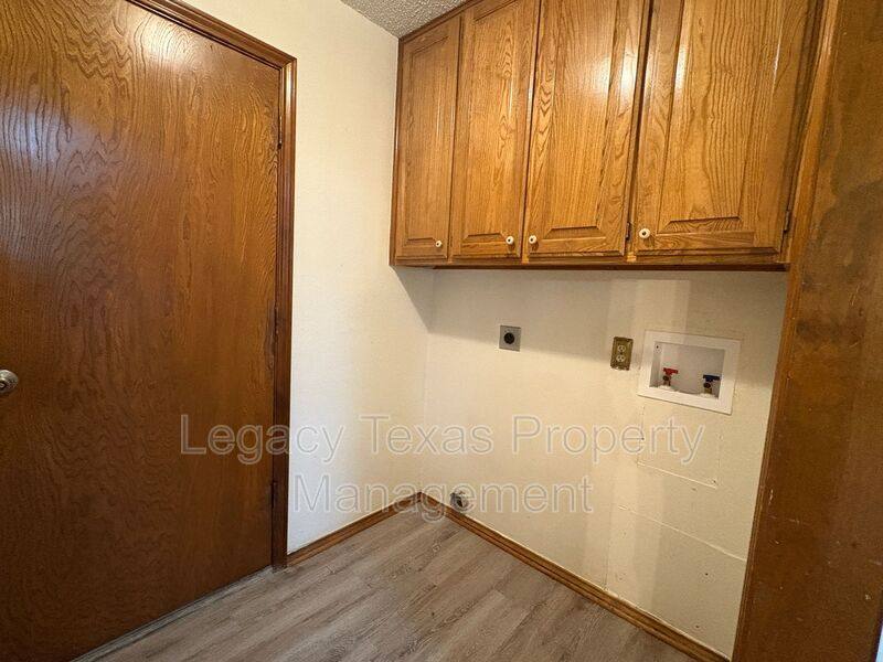 House for rent at 1203 Stonelake, Cleburne, TX 76033