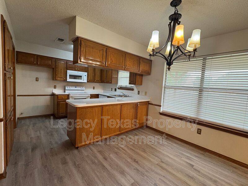 House for rent at 1203 Stonelake, Cleburne, TX 76033
