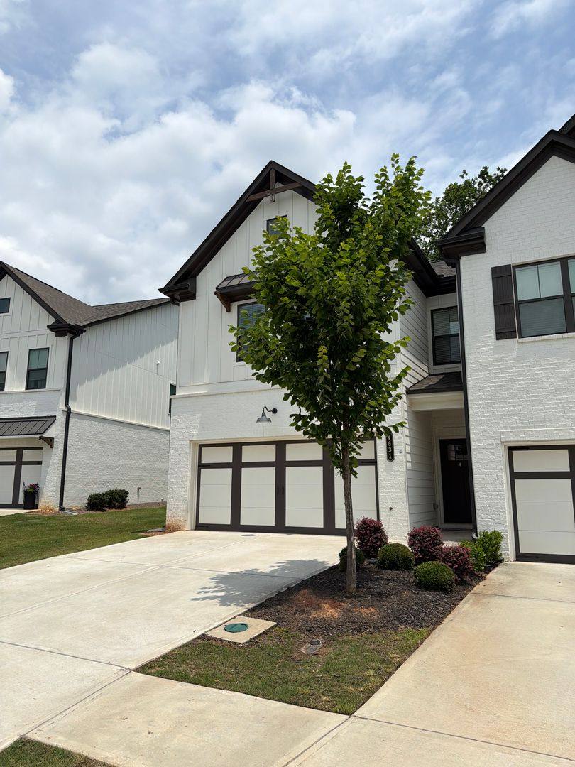 Apartment for rent at 4473 Oakwood Rd, Oakwood, GA 30566