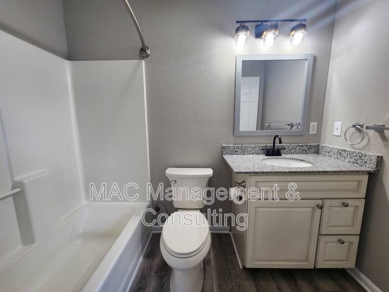 Apartment for rent at 1319 Autumn Ave #D, Cookeville, TN 38501