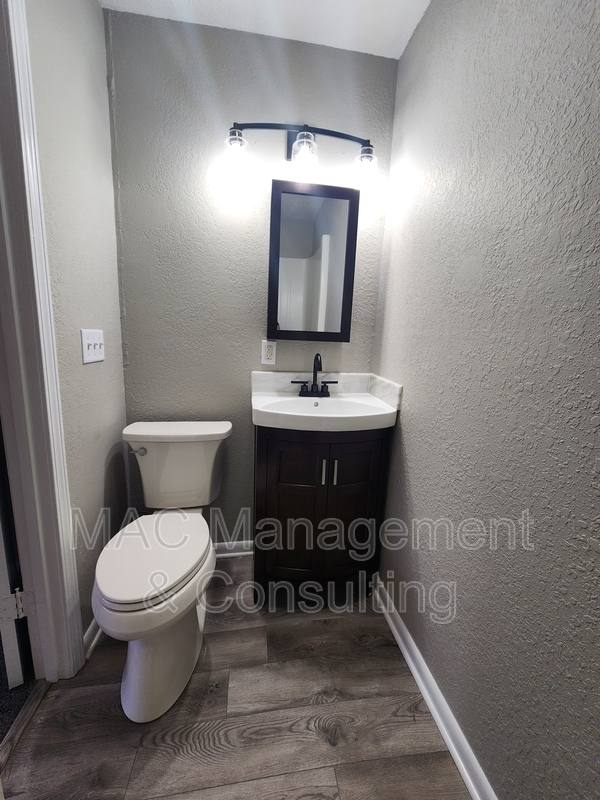 Apartment for rent at 1319 Autumn Ave #D, Cookeville, TN 38501