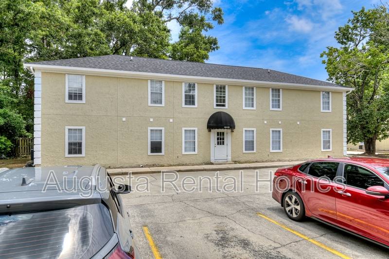 Apartment for rent at 940 Stevens Creek Rd #302, Augusta, GA 30907