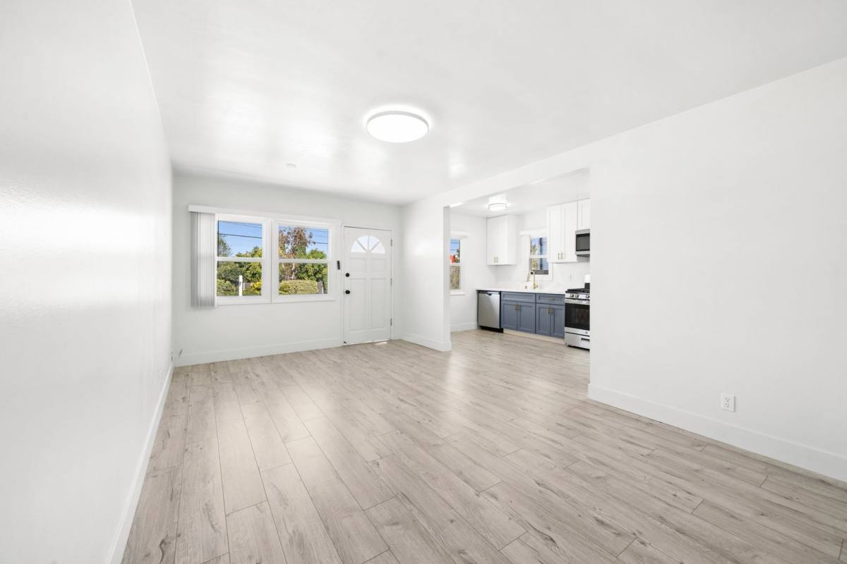 Apartment for rent at 1612 Orange Ave, Costa Mesa, CA 92627