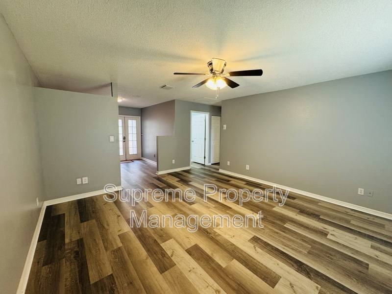 House for rent at 5021 Burlington Ave N, Saint Petersburg, FL 33710