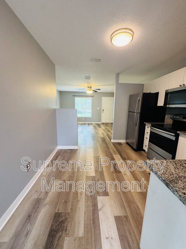 House for rent at 5021 Burlington Ave N, Saint Petersburg, FL 33710