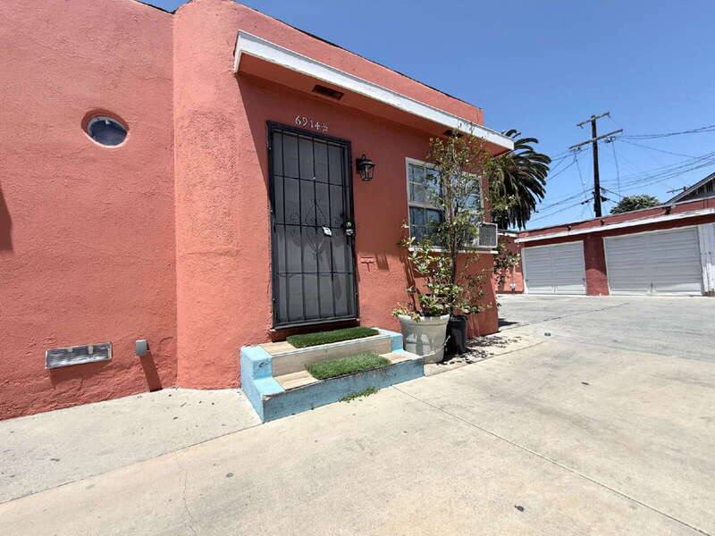 Apartment for rent at 6914 1 2 Main St, Los Angeles, CA 90003
