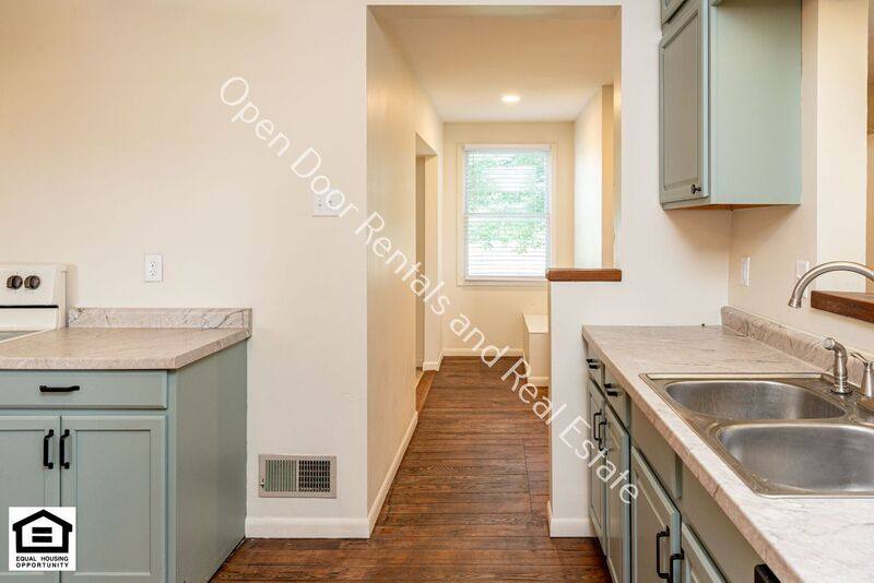 House for rent at 20329 Notestine Rd #1, Woodburn, IN 46797