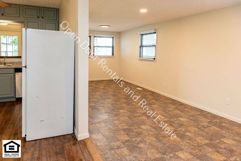 House for rent at 20329 Notestine Rd #1, Woodburn, IN 46797