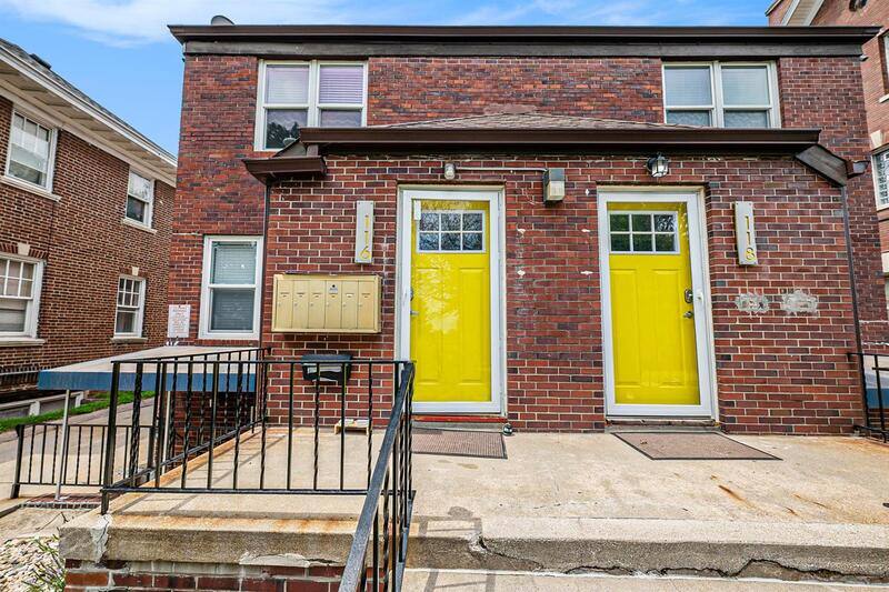 Apartment for rent at 116 N 32nd Ave #1, Omaha, NE 68131